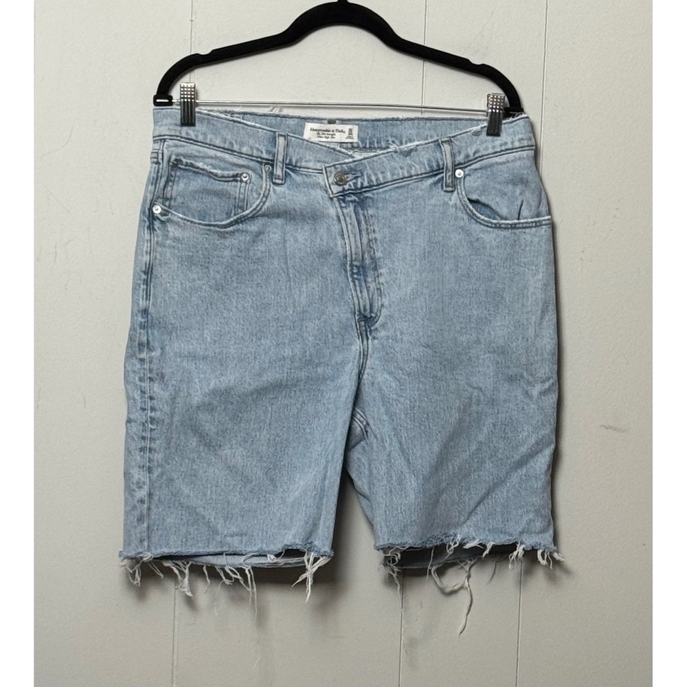 Abercrombie & Fitch 90s Straight Ultra High Rise Criss Cross Denim Shorts 32 14R
